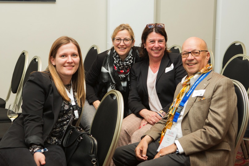 /images/slider-imgs-xs/116_Foto Loeffler_Weconact.jpg